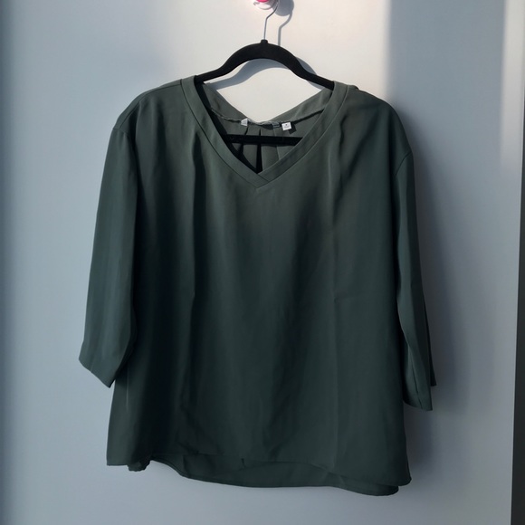 Uniqlo Dark Green Blouse - Picture 1 of 5